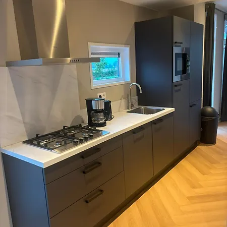 Cube Xl 69 I 4-persoons In Zennewijnen